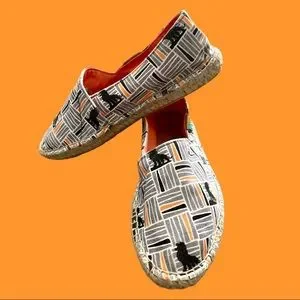 Disney Lion King Ubuntu Shoes Disney | Shoes | Ubuntu Disney Lion King Canvas Slipon  main image 3